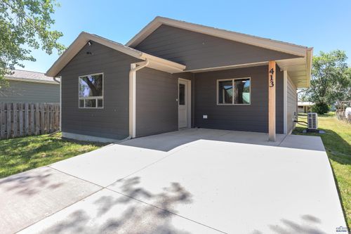413 S B Ave, New Underwood, SD, 57761-3011 | Card Image