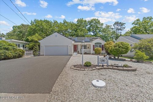 123 Mermaid Drive, Manahawkin, NJ, 08050 | Card Image