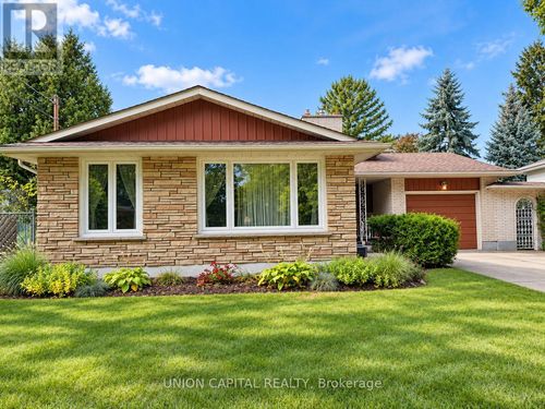 21 Croydon Drive, St. Catharines (Port Weller), ON, L2M1J3 | Card Image
