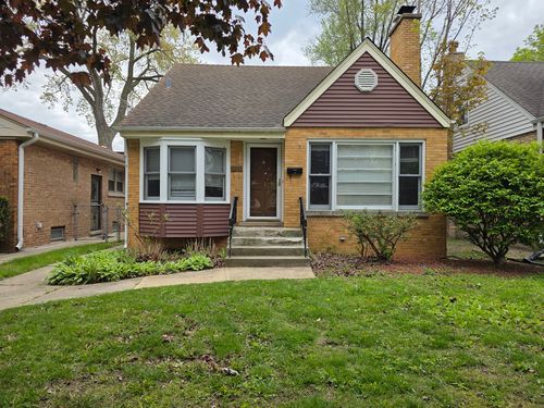 2012 Dobson St, Evanston, IL, 60202-3618 | Card Image