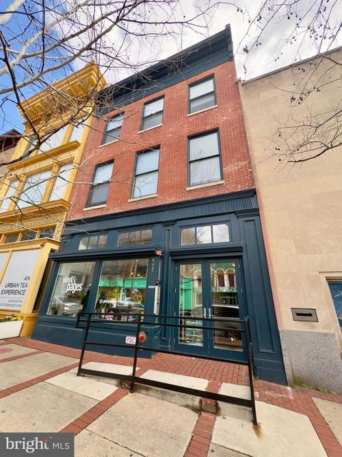 apt-204-407 N Howard St, BALTIMORE, MD, 21201-4060 | Card Image