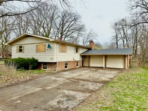 1565 N Teakwood Drive, Stevensville, MI, 49127 | Card Image