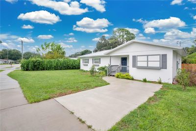 404 Longfellow Boulevard, House other with 3 bedrooms, 2 bathrooms and null parking in Lakeland FL | Image 2