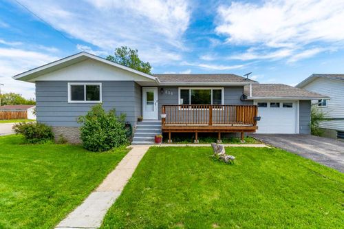 235 Aberdeen Ave, Carbon, AB, T0M0L0 | Card Image