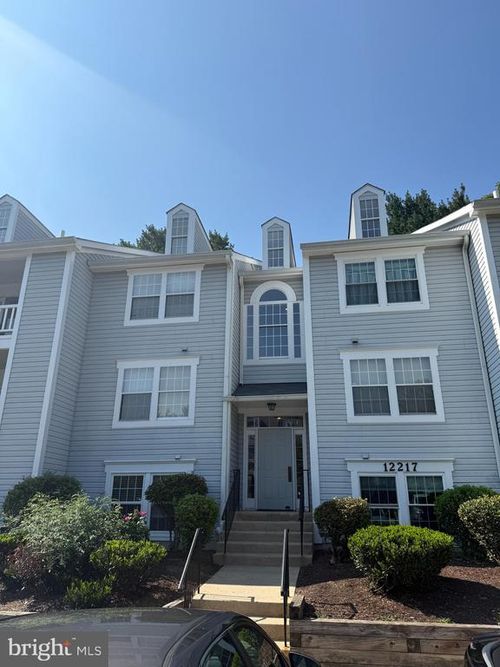 c-12217 Eagles Nest Ct, GERMANTOWN, MD, 20874-2572 | Card Image