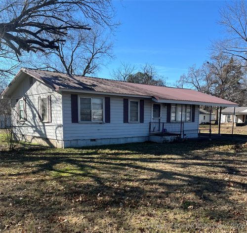 208 Se Railroad St, Gore, OK, 74435-5190 | Card Image