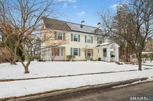 84 Algonquin Rd, Fairfield, CT, 06825-1902 | Card Image