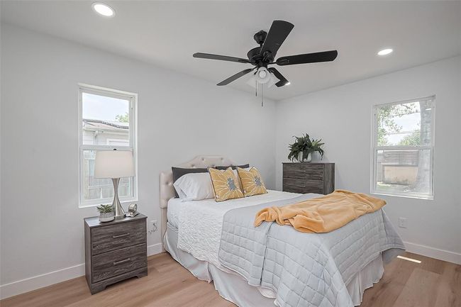 Primary bedroom | Image 10