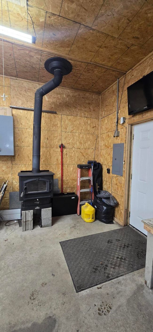 3867 Joseph St, House other with 2 bedrooms, 2 bathrooms and null parking in Wellston MI | Image 34
