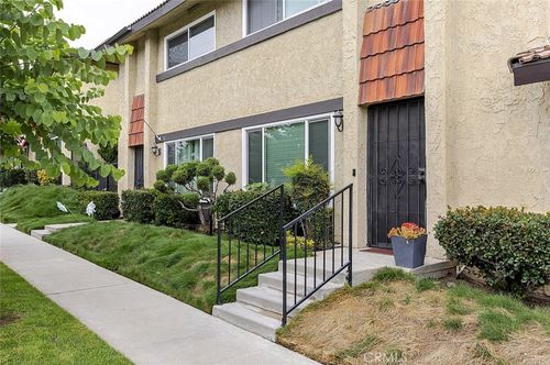 6-581 W Greenwood Ave, La Habra, CA, 90631 | Card Image