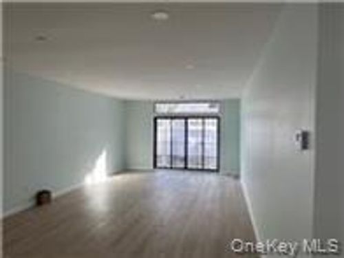 2nd-248-20 Jericho Tpke, Floral Park, NY, 11001-4034 | Card Image