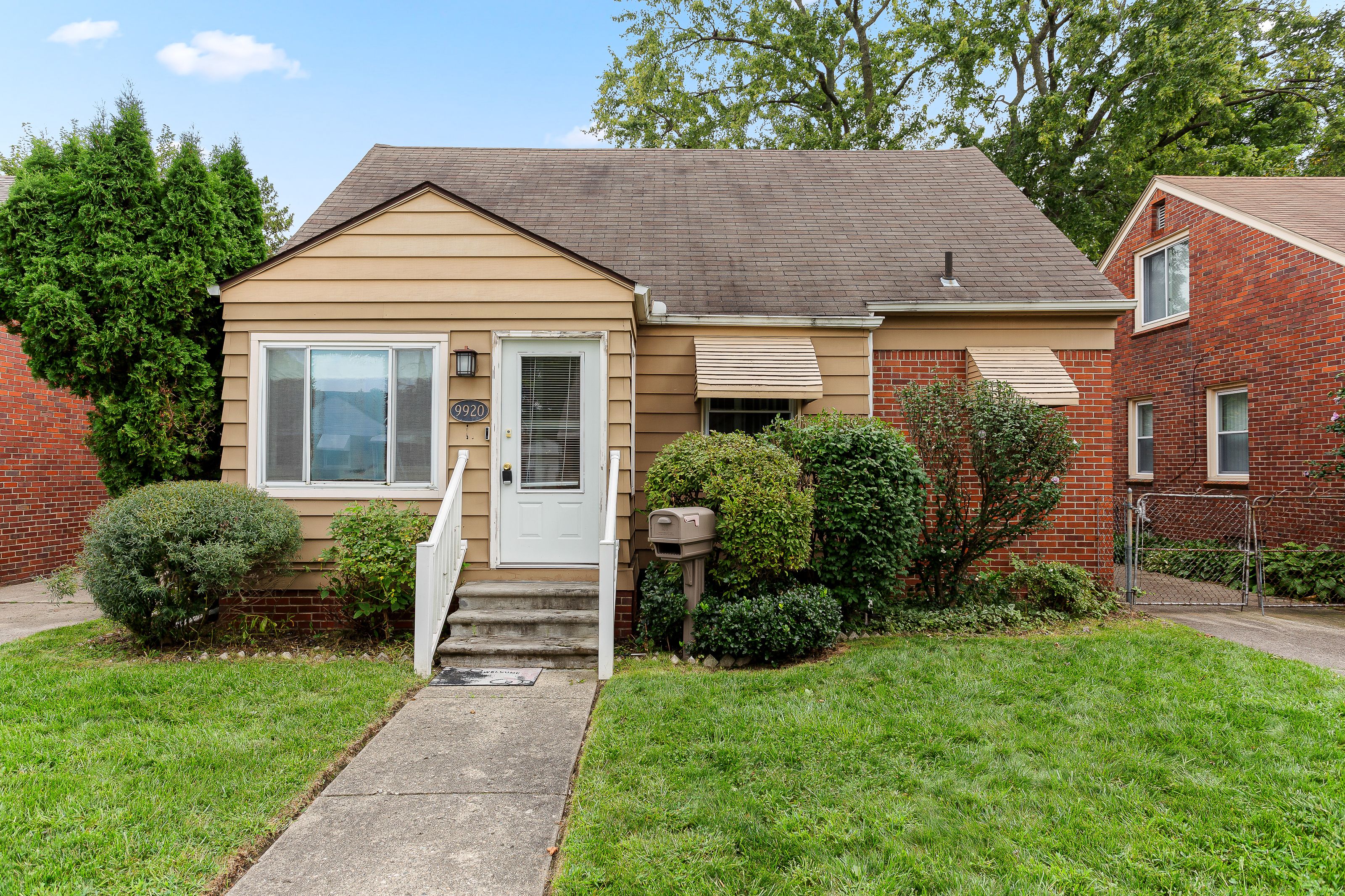 Farley , Redford, MI 48239