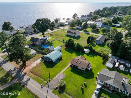 305 Beachview Dr, Edenton, NC, 27932-9095 | Card Image