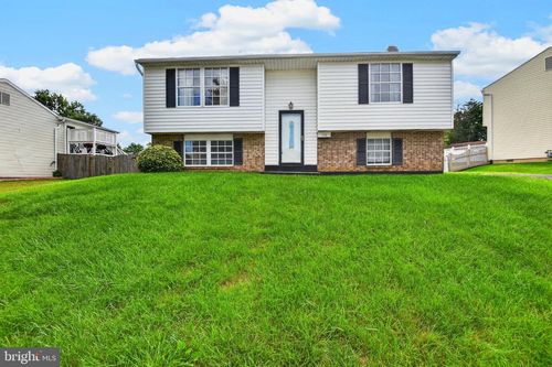 110 N Garfield Rd, STERLING, VA, 20164-2604 | Card Image