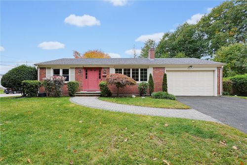 161 Rounds Ave, Riverside, RI, 02915-1747 | Card Image