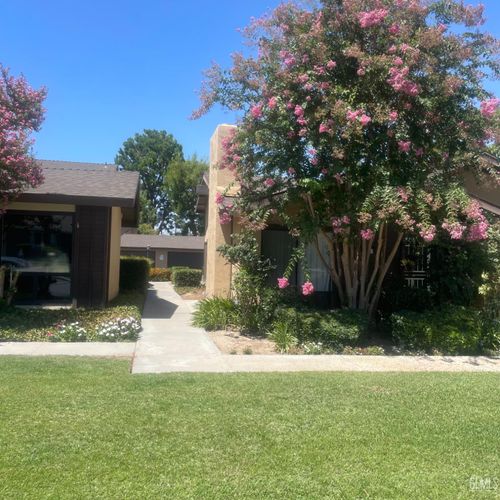 u11b-4800 Treanna Ave, Bakersfield, CA, 93309-5892 | Card Image