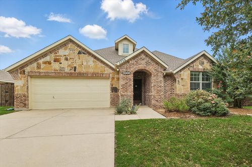 2724 Westglen Dr, Denton, TX, 76207-1334 | Card Image