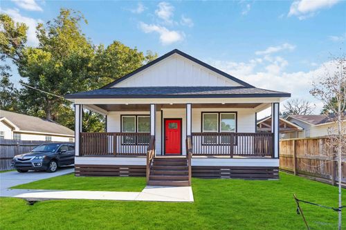 813 Fortune St, Houston, TX, 77088-6317 | Card Image