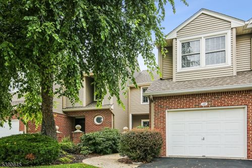 10 Conklin Ct, Roseland, NJ, 07068-3712 | Card Image