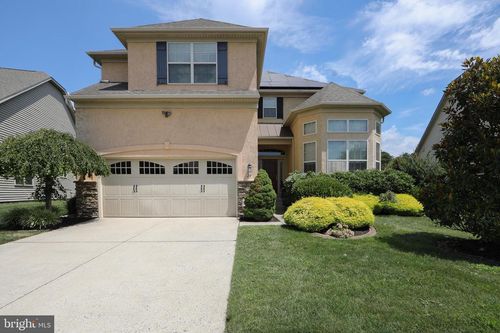 27 Genova Dr, WEST BERLIN, NJ, 08091-2702 | Card Image
