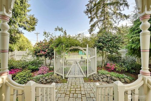 410 Lincoln St, Port Townsend, WA, 98368-4411 | Card Image