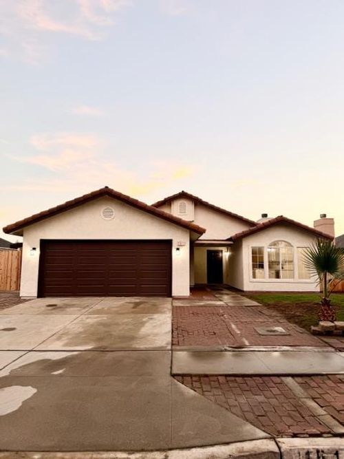 1511 Martinez St, Orange Cove, CA, 93646-2538 | Card Image