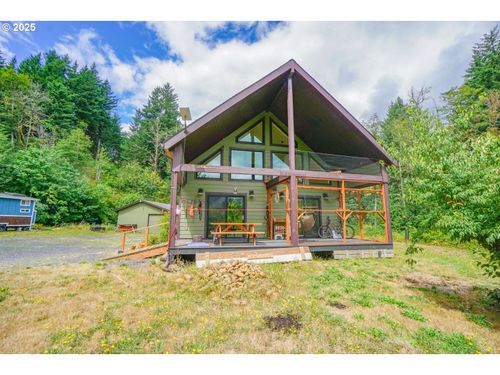 1922 Duncan Creek Rd, Stevenson, WA, 98648-6117 | Card Image