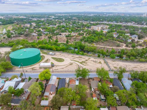 116 Parkview Dr, San Antonio, TX, 78210-4533 | Card Image