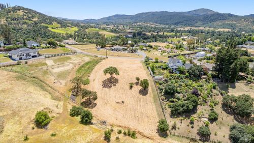 5757 Futura Way, Santa Rosa, CA, 95409 | Card Image