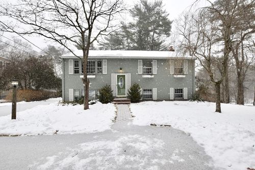 353 Cross St, Hanson, MA, 02341-1368 | Card Image