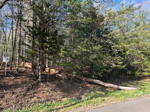 1 Timber Trl, Newport, TN, 37821-6956 | Card Image