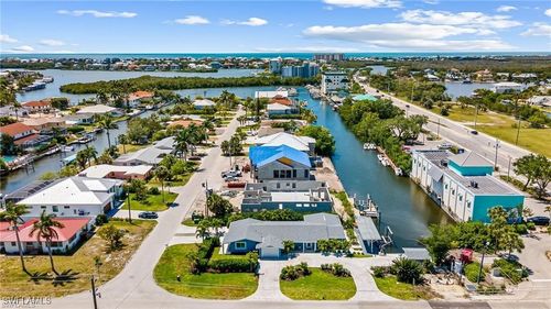 203 1st St, BONITA SPRINGS, FL, 34134-7300 | Card Image