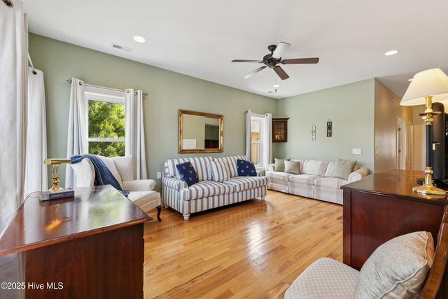 1st fl living | Image 27