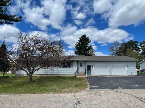 912 Duchac St, Antigo, WI, 54409-1718 | Card Image