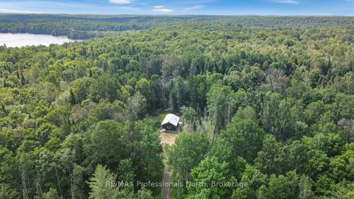 1462 Minnicock Lake Rd, Haliburton, ON, K0M1S0 | Card Image