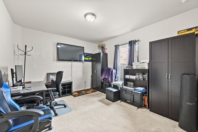 Extra bedroom for your vision! Versatile and spacious! | Image 17