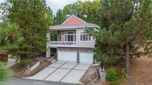 30169 Magic Dr, Running Springs, CA, 92382 | Card Image