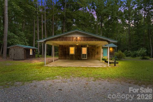 1083 Murdocksville Rd, West End, NC, 27376-8809 | Card Image