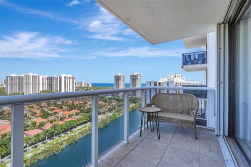 2310-3675 N Country Club Dr, Aventura, FL, 33180 | Card Image