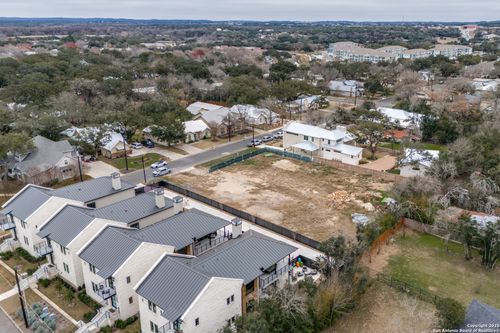 lot-12-110 2nd St, Boerne, TX, 78006-2918 | Card Image