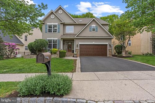 116 Riverwoods Dr, NEW HOPE, PA, 18938-2229 | Card Image