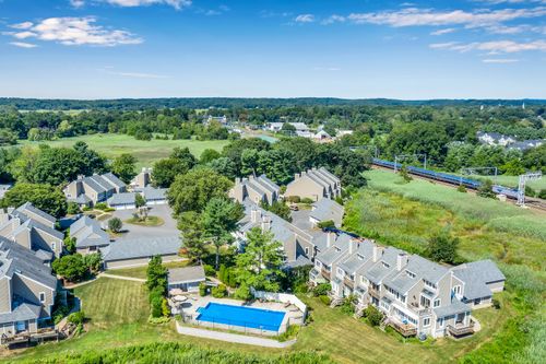 unit-12-80 Seaview Ter, Guilford, CT, 06437-3462 | Card Image