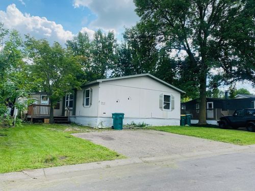 7800 Maple Hill Rd, Corcoran, MN, 55340-9499 | Card Image