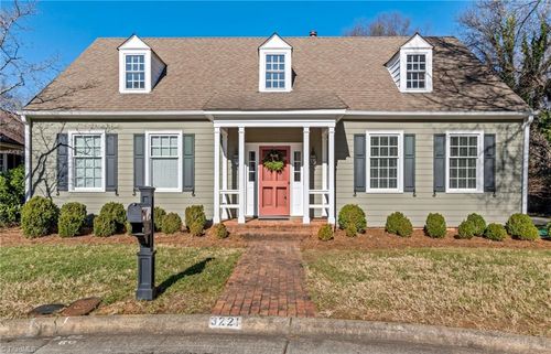 3221 Merion Ct, Winston-Salem, NC, 27104-3946 | Card Image