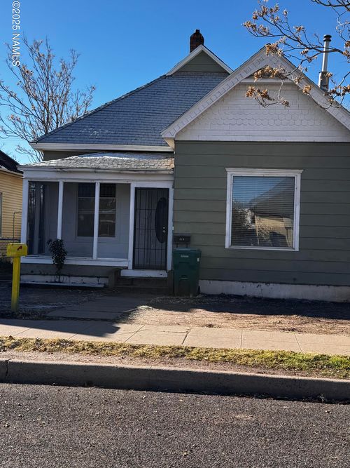 215 W Fourth St, Winslow, AZ, 86047-3506 | Card Image