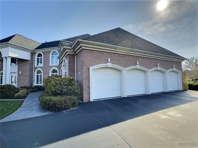 9665 Rocky Point, House other with 5 bedrooms, 5 bathrooms and null parking in Clarence NY | Image 2