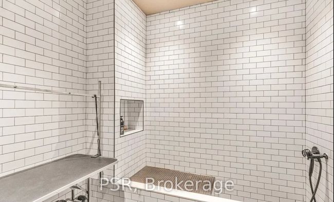 1025 - 505 Richmond St W, Condo with 1 bedrooms, 1 bathrooms and null parking in Toronto ON | Image 30
