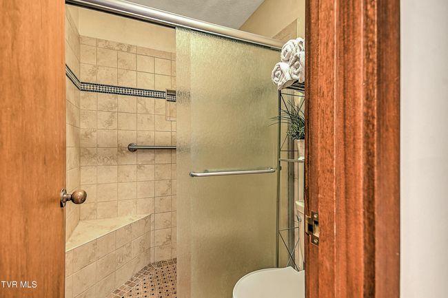 55 Grove Hill Rd, House other with 3 bedrooms, 4 bathrooms and null parking in Kingsport TN | Image 37