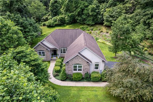 229 Shaw Ct, New Alexandria, PA, 15670-2615 | Card Image