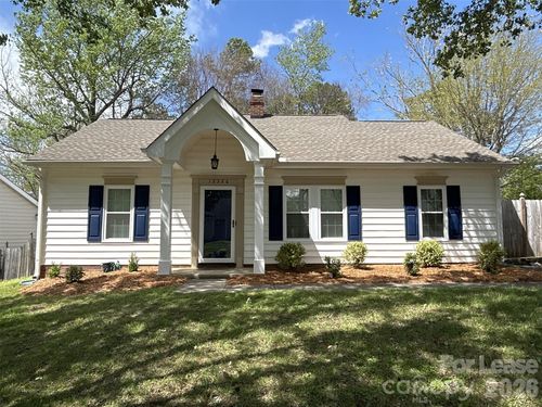 12326 Agate Ln, Pineville, NC, 28134-7304 | Card Image